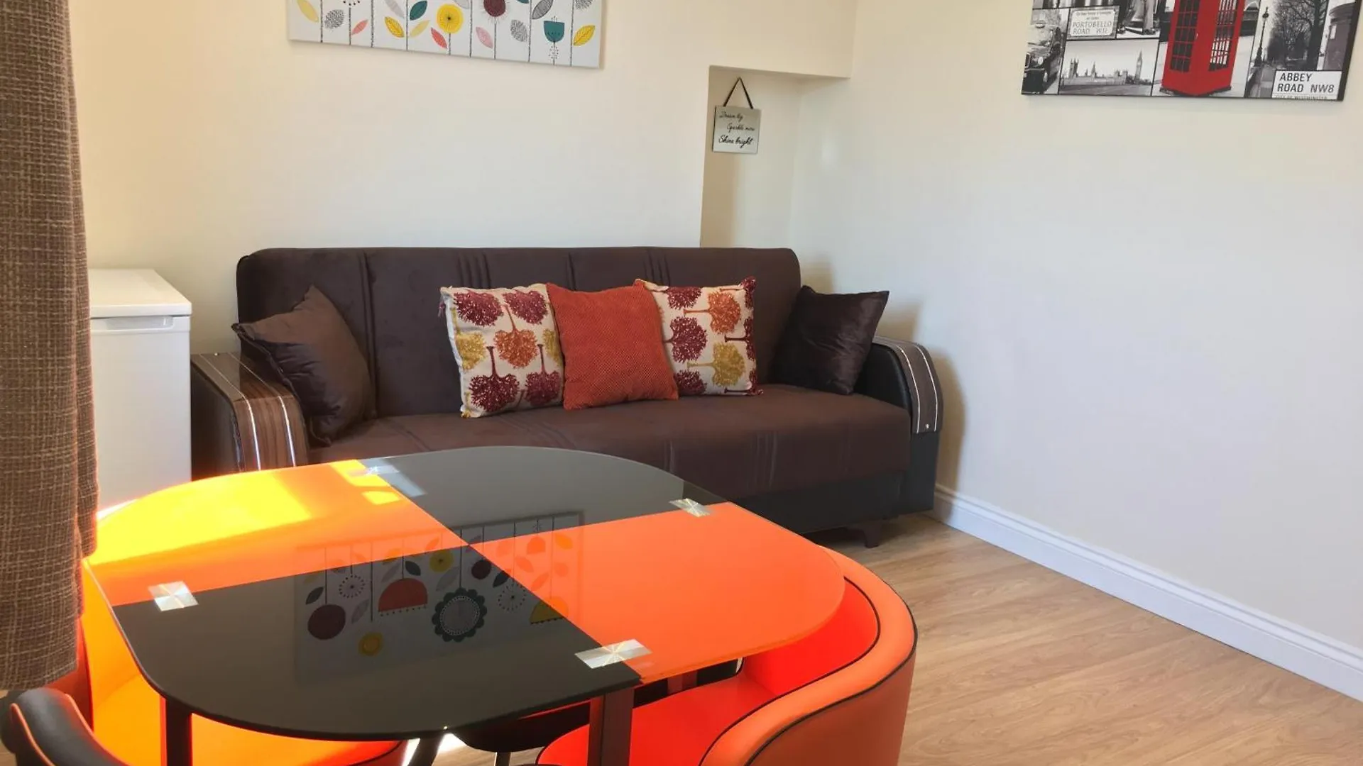 1 Bed Apartment,Recep,Kitchen,Bath Ilford Apartment